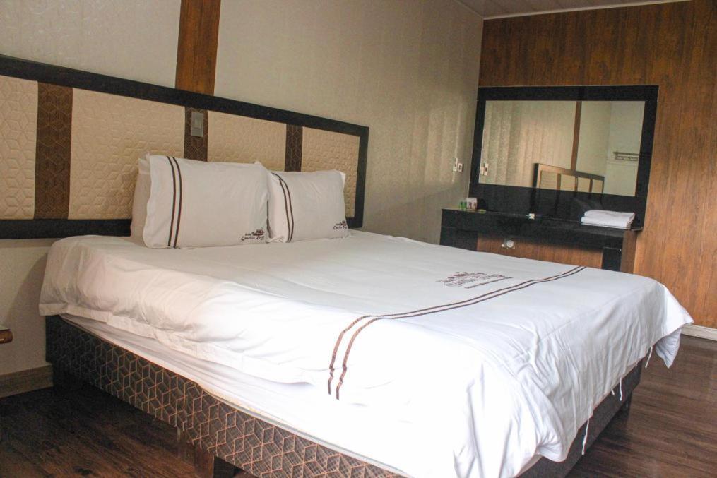 Hotel Castillo Resort San Gil Eksteriør bilde